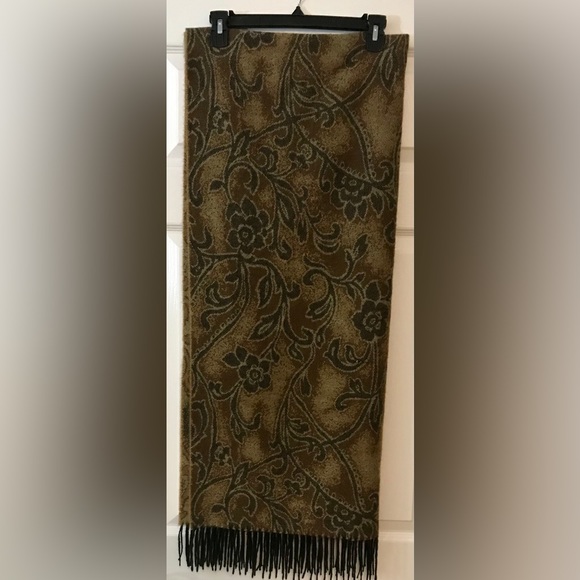 HANDMADE WRAP CAPE SCARF SHAWL - Picture 1 of 2